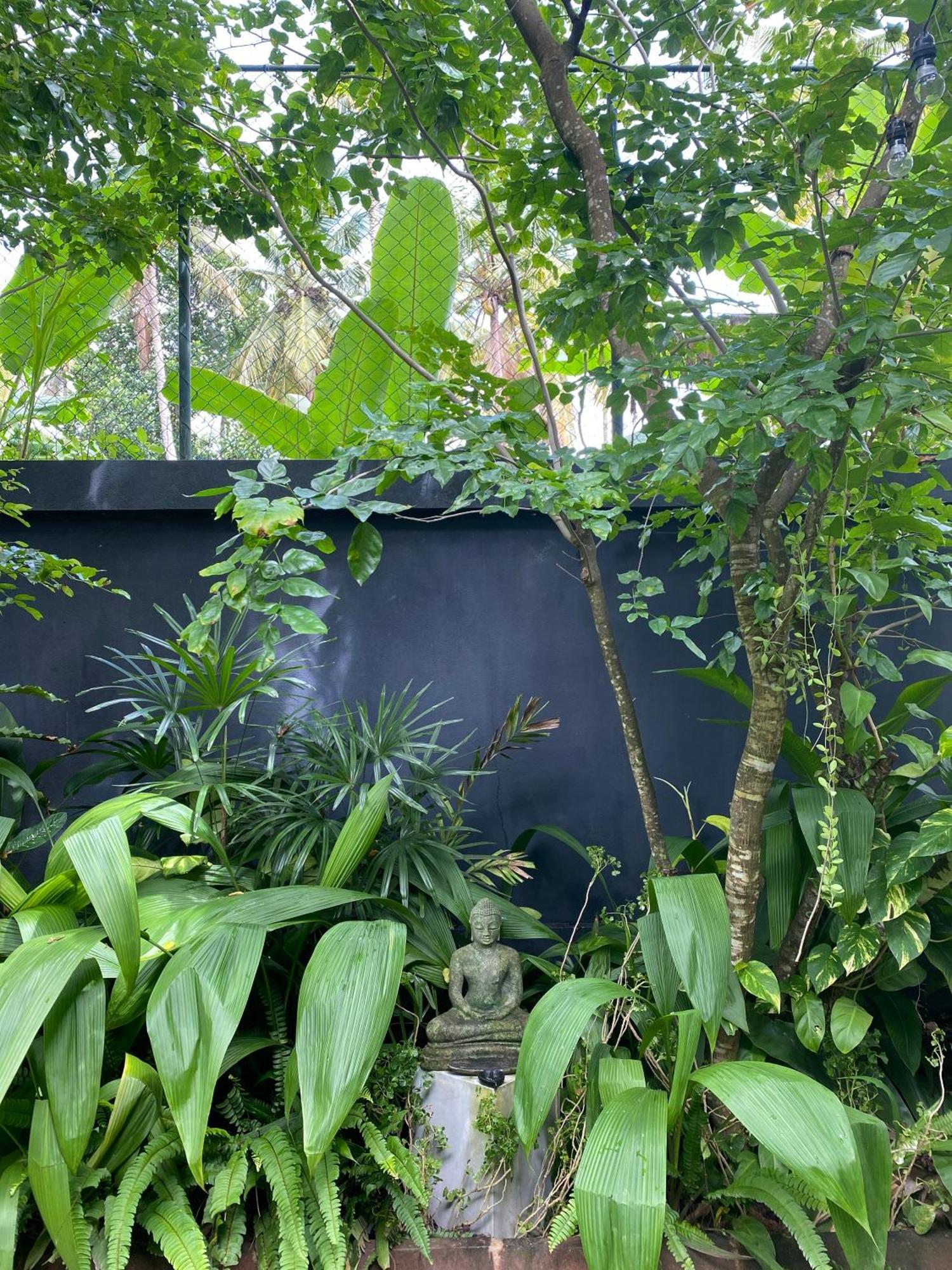 Lush Ayu Villa Ja-Ela Exterior photo