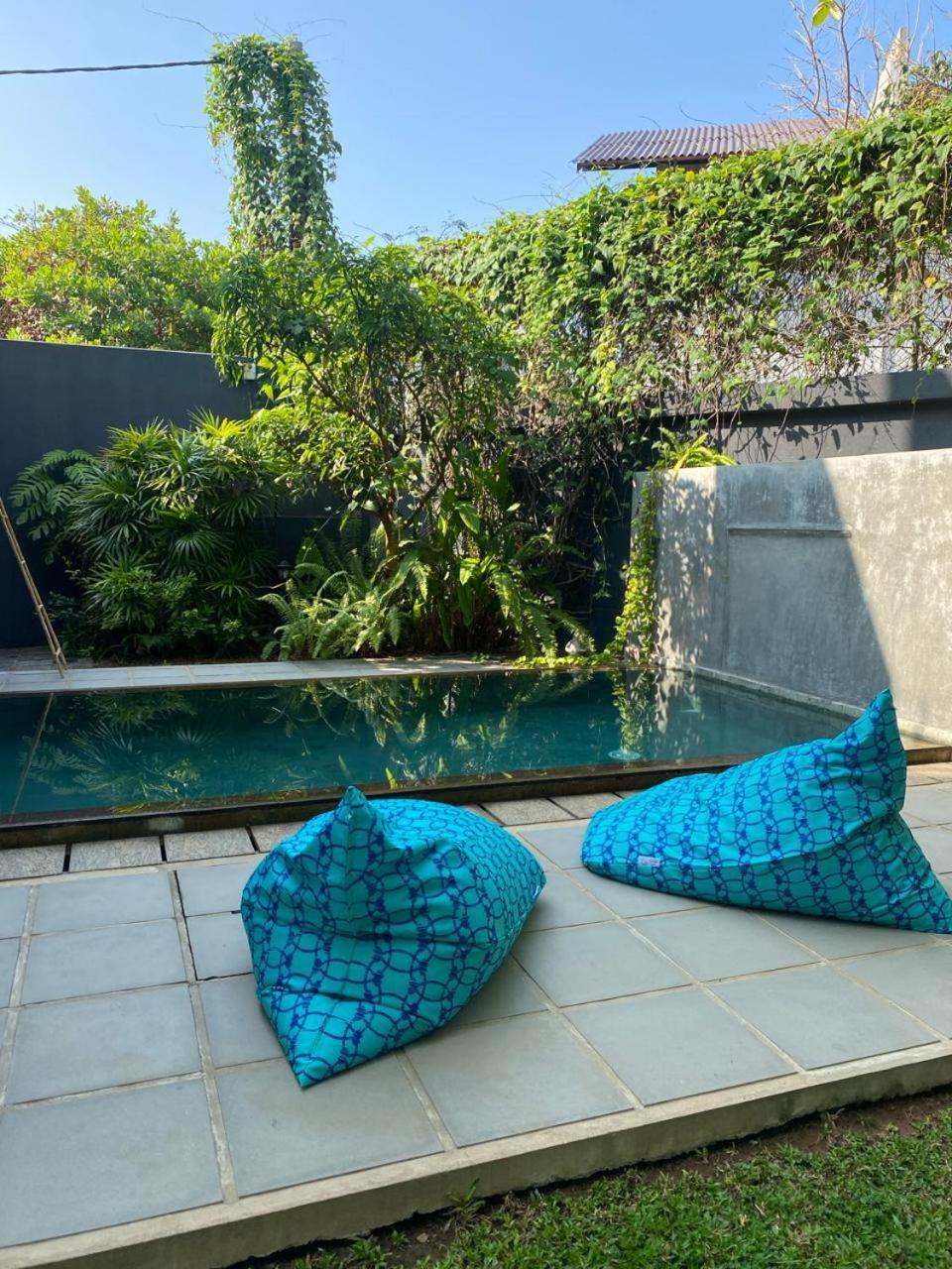 Lush Ayu Villa Ja-Ela Exterior photo