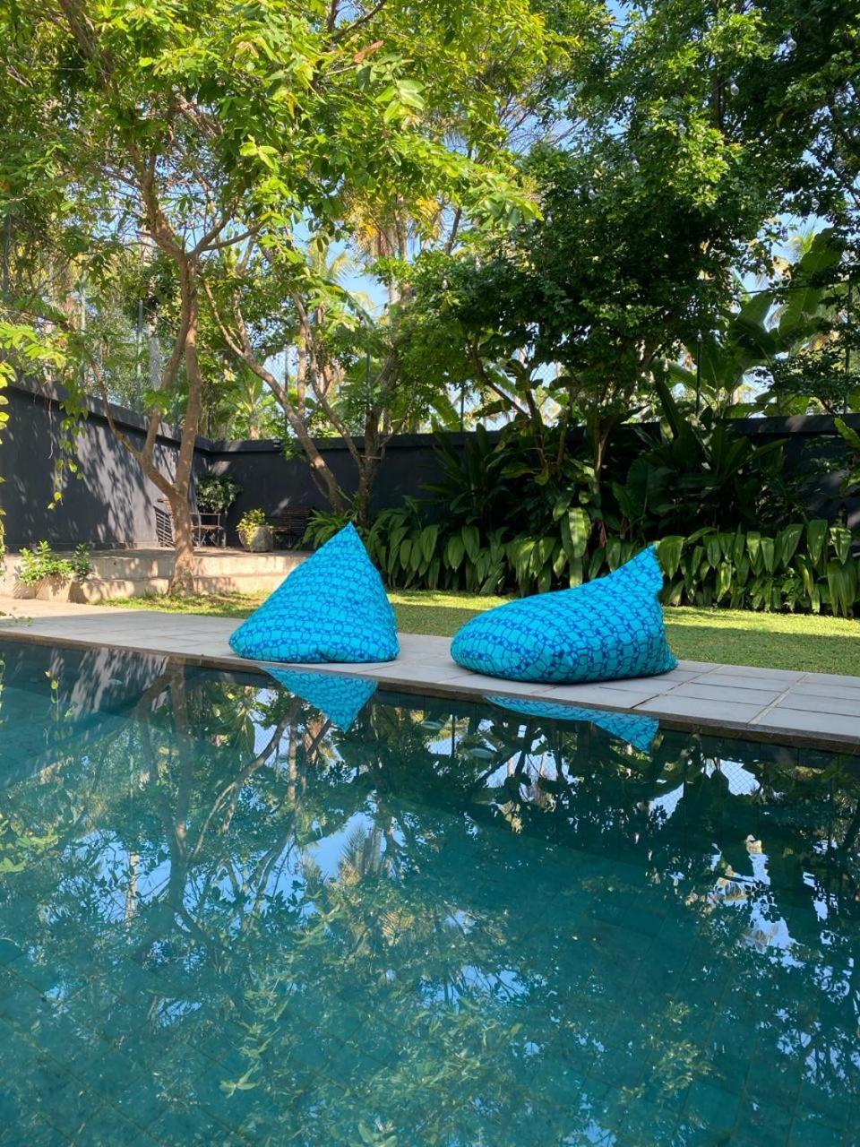 Lush Ayu Villa Ja-Ela Exterior photo